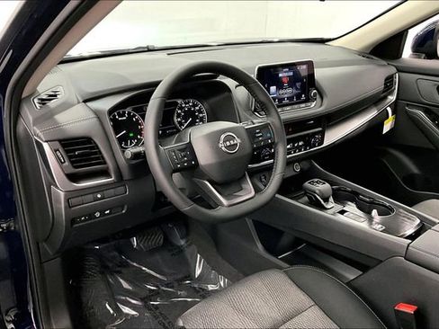 New 2026 Nissan Rogue SV FWD image 7
