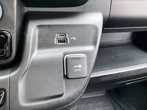 Used 2025 RAM ProMaster 3500 w/ Convenience Group FWD image 30