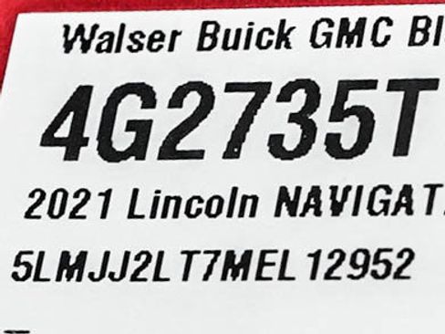 Used 2021 Lincoln Navigator Reserve w/ Luxury Package AWD/4WD image 29