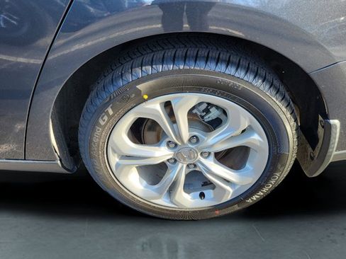 Certified 2023 Honda Accord LX image 11