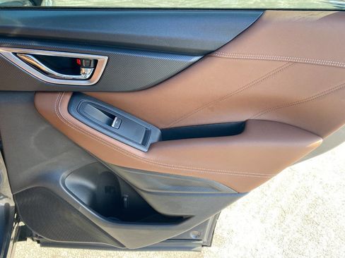 Used 2020 Subaru Forester Touring image 32