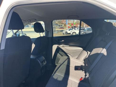Used 2023 Chevrolet Equinox LT image 29