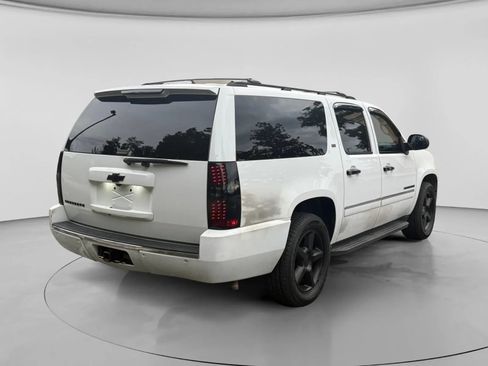 Used 2011 Chevrolet Suburban LTZ AWD/4WD image 5