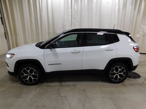 New 2026 Jeep Compass Limited image 2