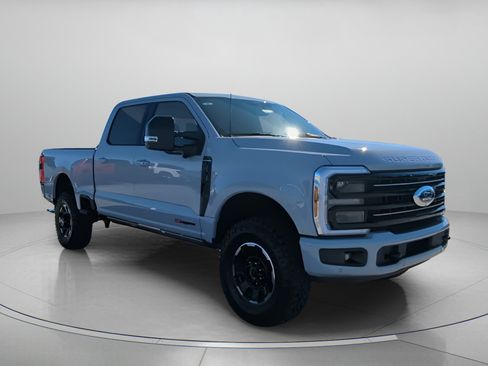 New 2026 Ford F250 Platinum w/ Tremor Off-Road Package image 2