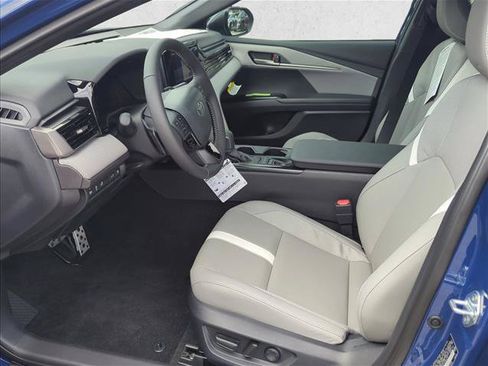 New 2026 Toyota Camry SE FWD image 11