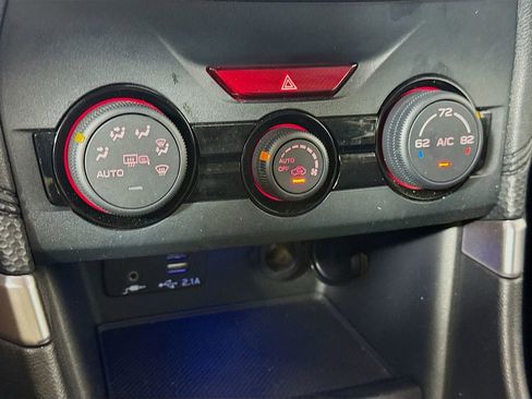 Used 2023 Subaru Forester Premium image 17