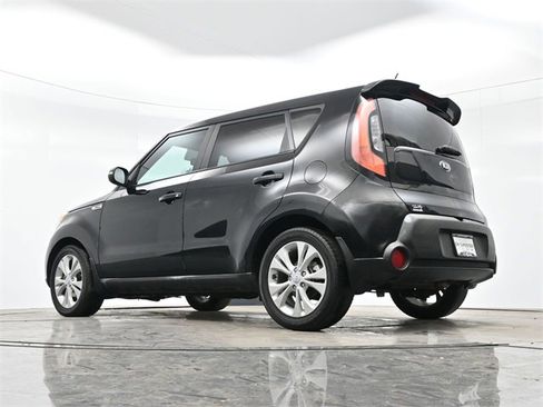 Used 2014 Kia Soul + image 24