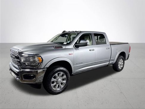 Used 2020 RAM 3500 Limited AWD/4WD image 2