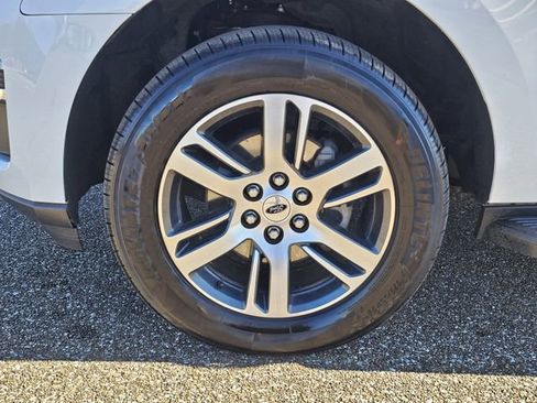 Used 2024 Ford Expedition Max Limited image 34