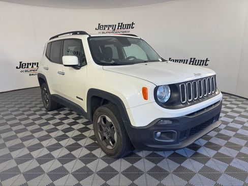 Used 2016 Jeep Renegade Latitude AWD/4WD image 6