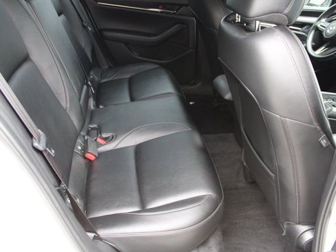 Used 2019 MAZDA MAZDA3 Hatchback image 15