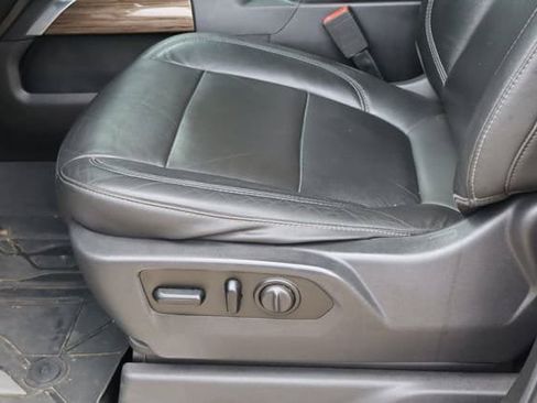 Used 2019 Chevrolet Silverado 1500 LT Trail Boss AWD/4WD image 14