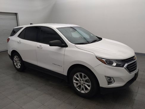 Used 2019 Chevrolet Equinox LS AWD/4WD image 11