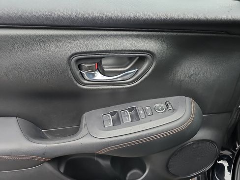 Used 2023 Honda HR-V Sport image 12