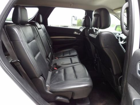 Used 2019 Dodge Durango SXT AWD/4WD image 12