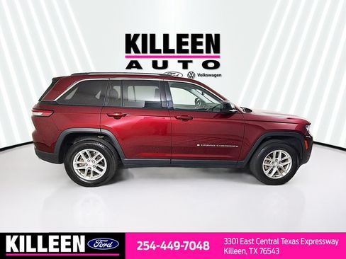 Used 2023 Jeep Grand Cherokee Laredo AWD/4WD image 10