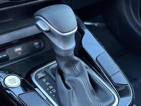 Certified 2024 Kia Soul S image 19