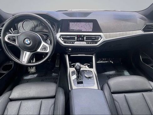 Used 2020 BMW 330i Sedan w/ M Sport Package RWD image 16