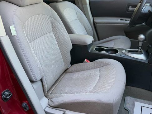 Used 2012 Nissan Rogue SV FWD image 18