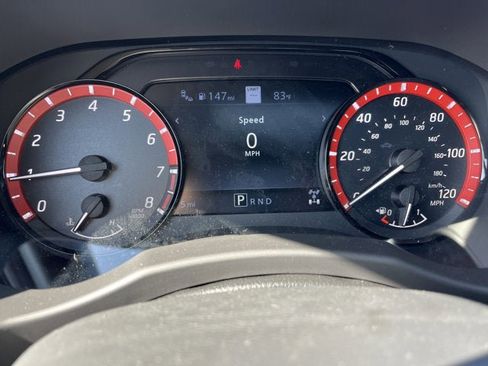 Used 2025 Nissan Frontier PRO-4X w/ Pro Premium Package image 11