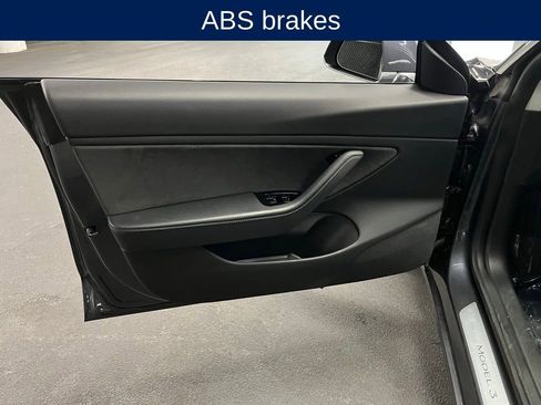 Used 2019 Tesla Model 3 Long Range image 15