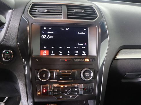 Used 2019 Ford Explorer XLT w/ Equipment Group 202A image 46