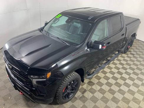 Used 2023 Chevrolet Silverado 1500 RST w/ Redline Edition AWD/4WD image 17
