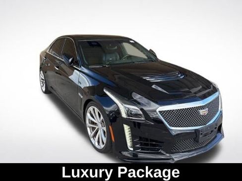 Used 2017 Cadillac CTS V w/ Luxury Package RWD image 5