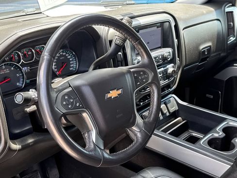 Used 2018 Chevrolet Silverado 1500 LTZ Z71 w/ LTZ Plus Package AWD/4WD image 19