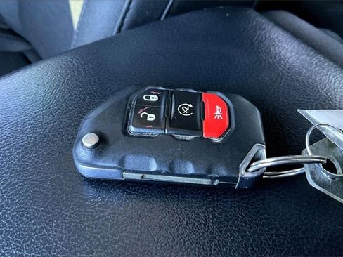 Used 2020 Jeep Gladiator Sport w/ Quick Order Package 24S image 10