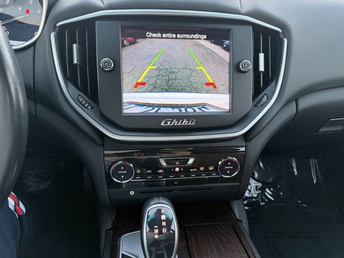Used 2015 Maserati Ghibli image 16
