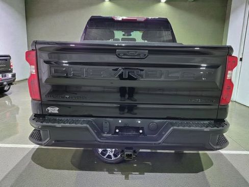 Used 2024 Chevrolet Silverado 1500 Custom w/ LPO, Dark Essentials Package image 18