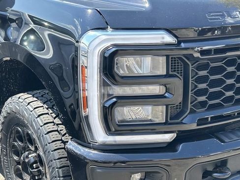 Certified 2025 Ford F250 Lariat w/ Lariat Ultimate Package AWD/4WD image 4