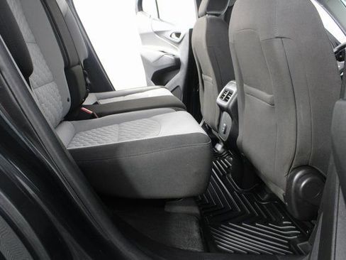 Used 2019 Chevrolet Equinox LS image 18