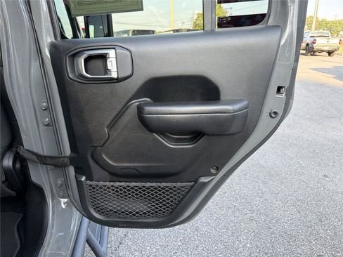 Used 2020 Jeep Wrangler Unlimited Rubicon w/ Quick Order Package 28Y Recon AWD/4WD image 15