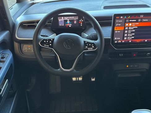 New 2025 Volkswagen ID. Buzz Pro S image 14