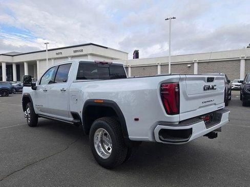 New 2026 GMC Sierra 3500 Denali Ultimate AWD/4WD image 6