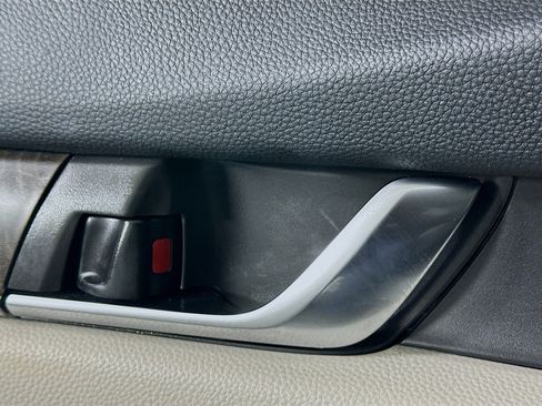 Used 2022 Honda Accord EX-L image 14