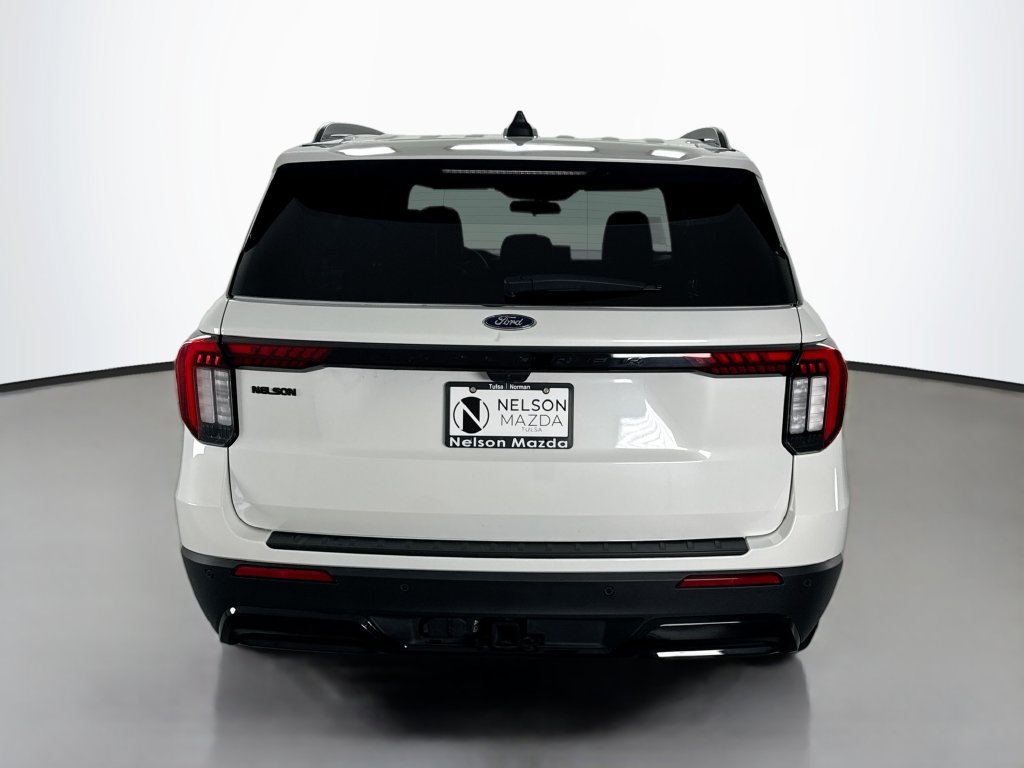 Used 2025 Ford Explorer ST-Line RWD image 6