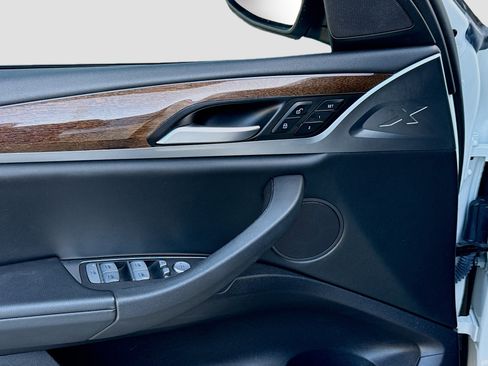 Used 2023 BMW X3 xDrive30i image 18