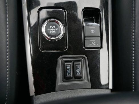 Used 2020 Mitsubishi Outlander SE AWD/4WD image 26