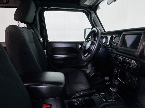 Used 2022 Jeep Wrangler Sport image 24