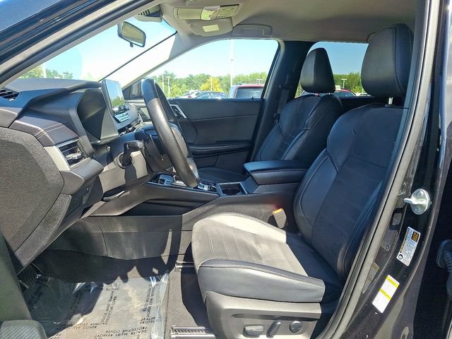 Used 2024 Mitsubishi Outlander SE AWD/4WD image 13
