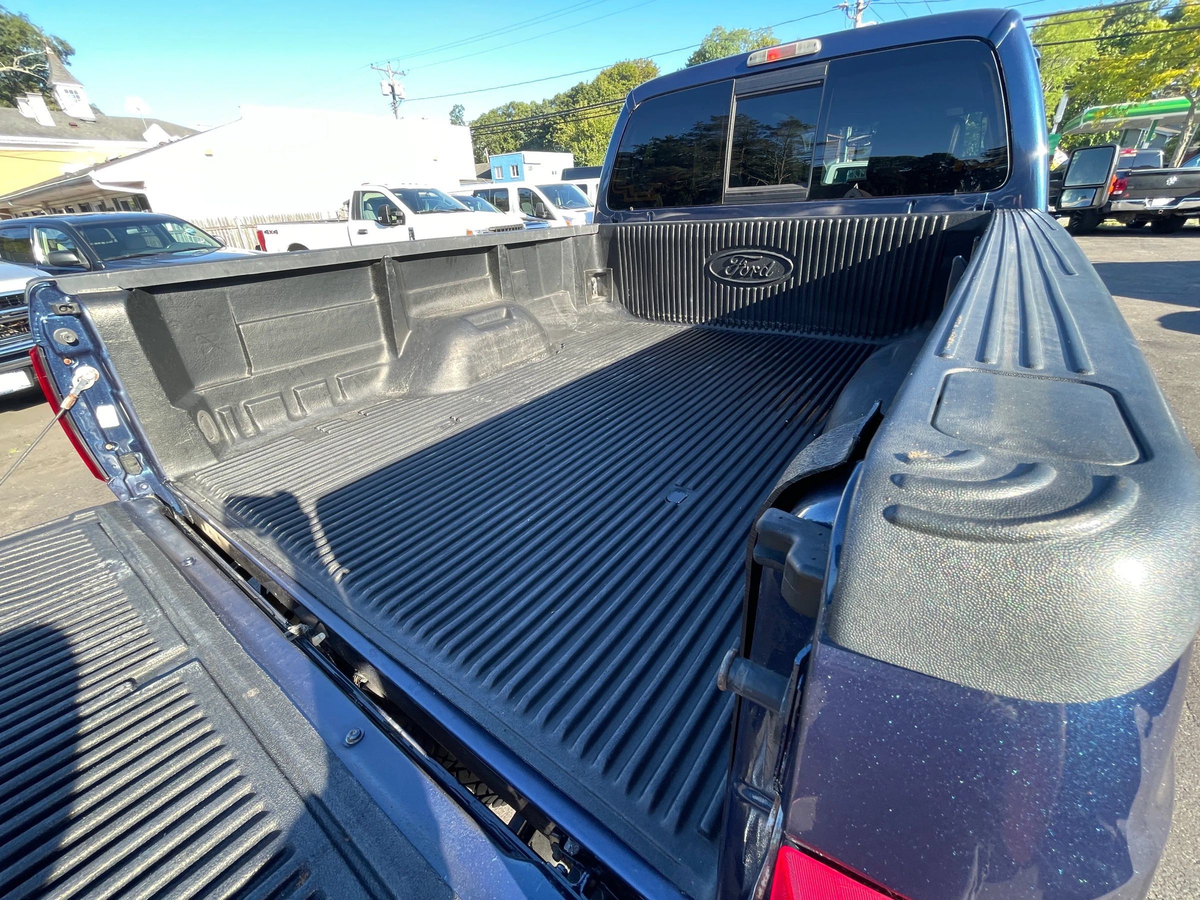 Used 2015 Ford F350 Lariat AWD/4WD image 29