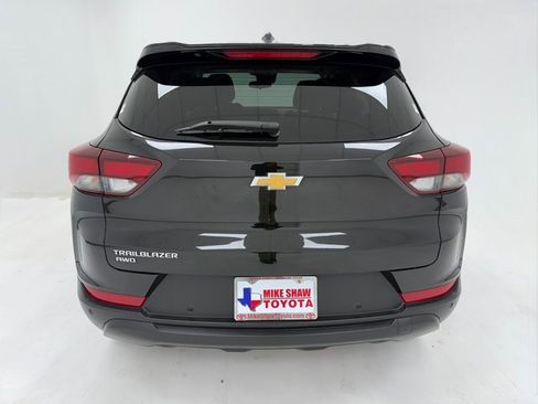 Used 2024 Chevrolet TrailBlazer LS w/ LS Convenience Package image 39