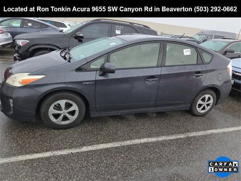 Used 2014 Toyota Prius Two image 3