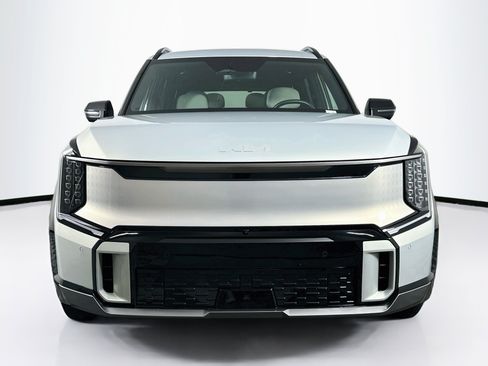 Used 2024 Kia EV9 GT-Line AWD/4WD image 2