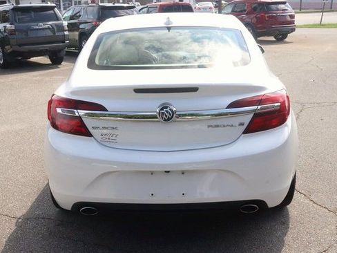 Used 2016 Buick Regal image 6