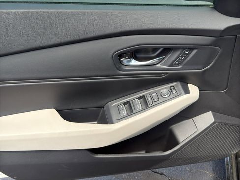 New 2025 Honda Accord EX-L image 9